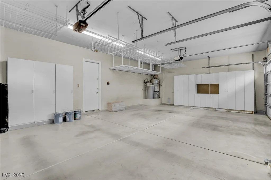 9013 Thornbury, Las Vegas, NV 89134