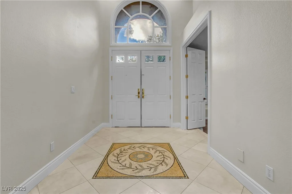 9013 Thornbury, Las Vegas, NV 89134
