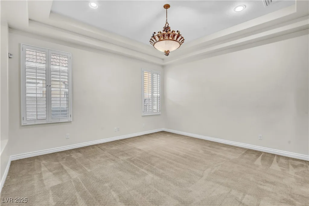 9013 Thornbury, Las Vegas, NV 89134