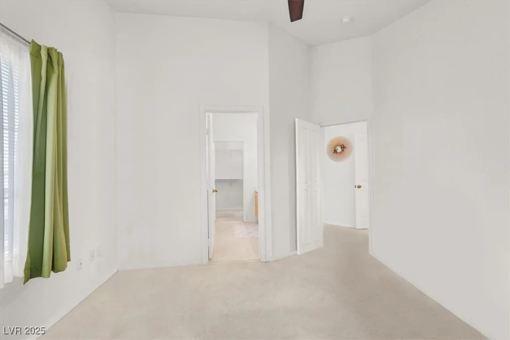 8426 Sluman, Las Vegas, NV 89128