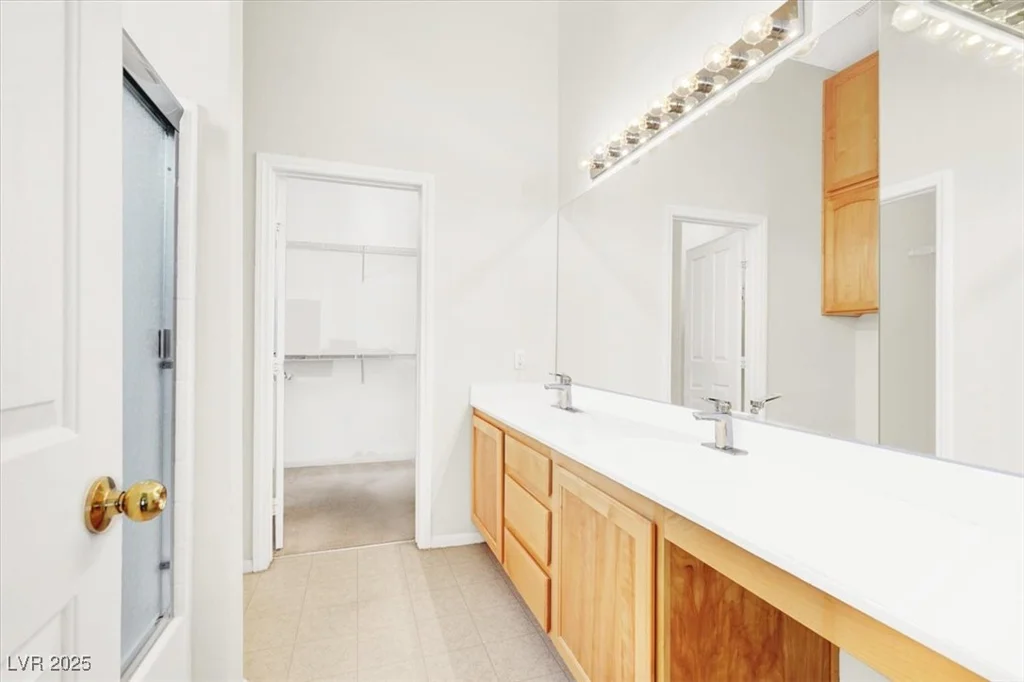 8426 Sluman, Las Vegas, NV 89128