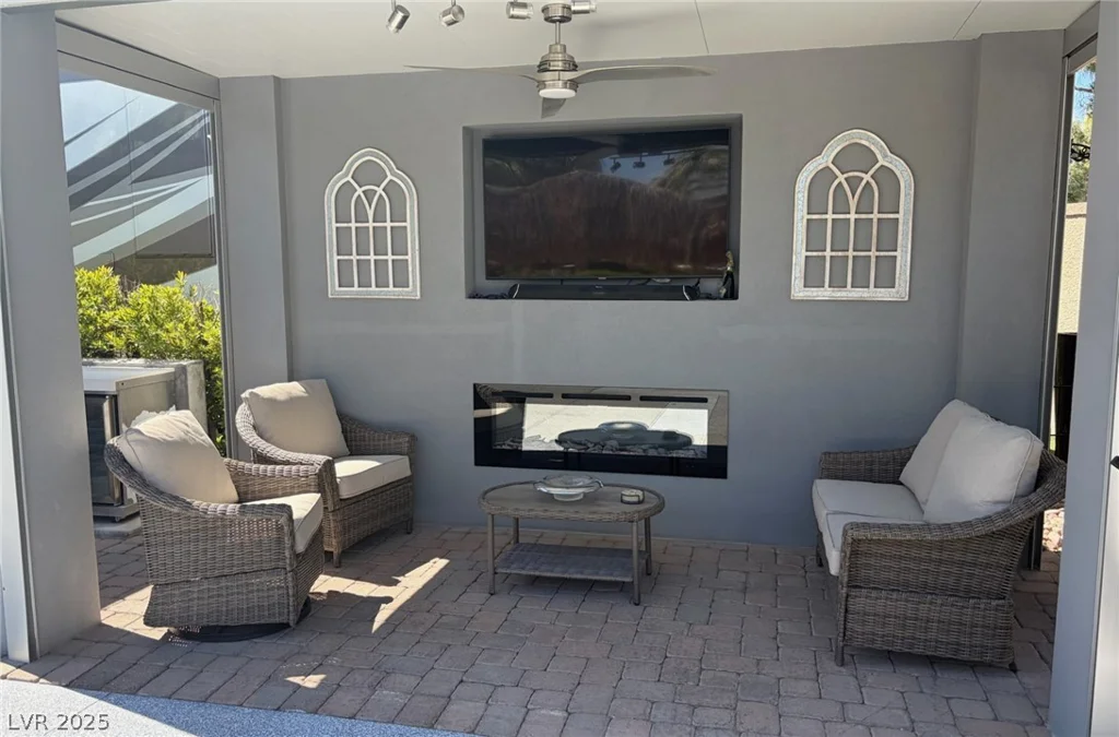 8175 Arville, Las Vegas, NV 89139