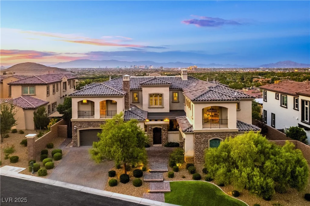 26 Olympia Outlook, Las Vegas, NV 89141