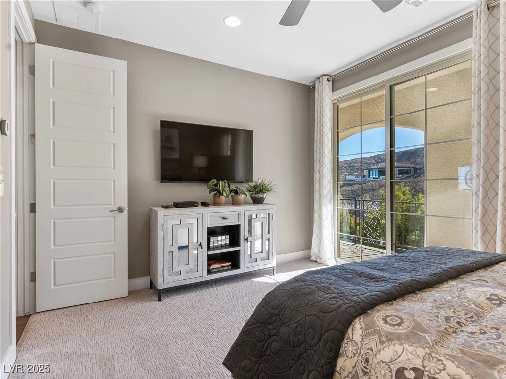 26 Olympia Outlook, Las Vegas, NV 89141