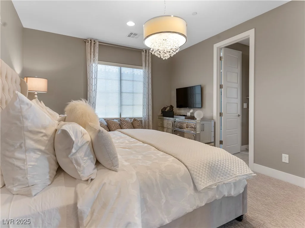 26 Olympia Outlook, Las Vegas, NV 89141