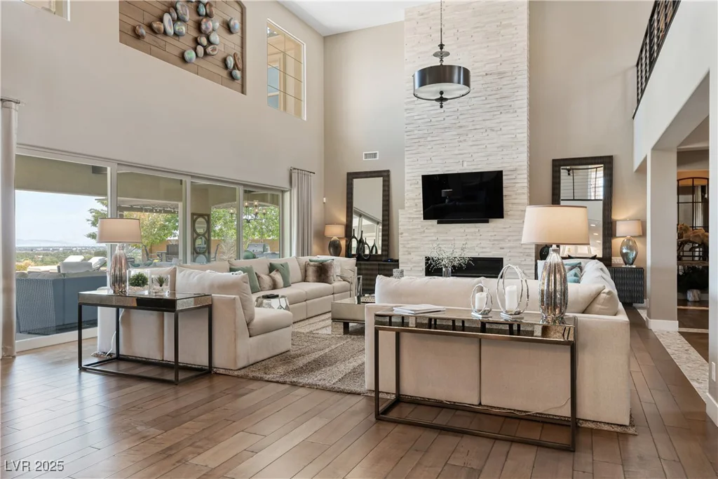 26 Olympia Outlook, Las Vegas, NV 89141