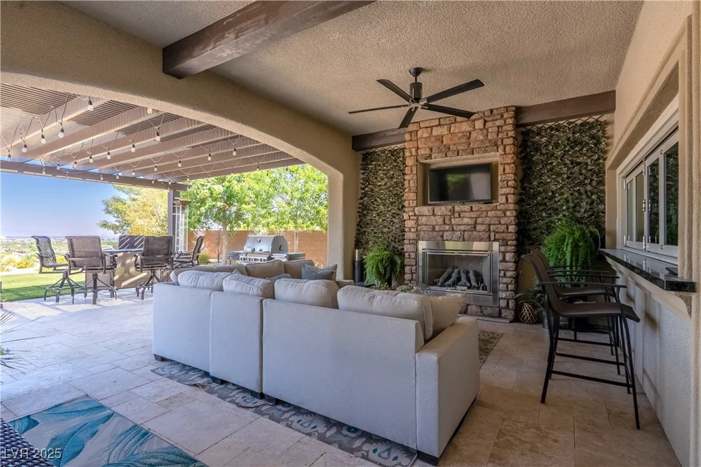 26 Olympia Outlook, Las Vegas, NV 89141