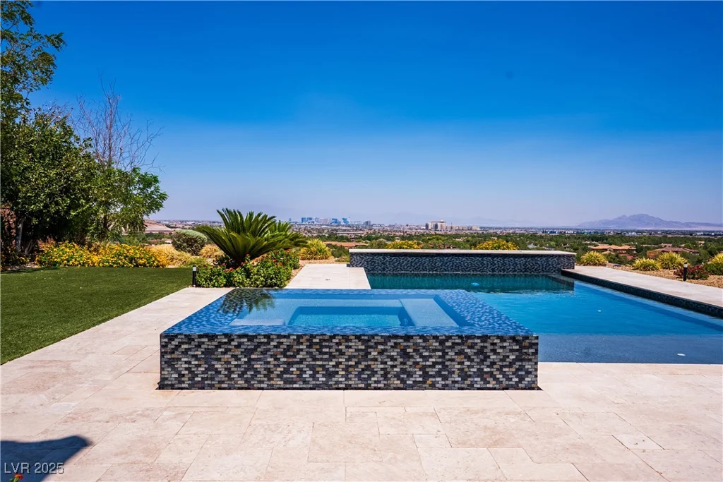 26 Olympia Outlook, Las Vegas, NV 89141