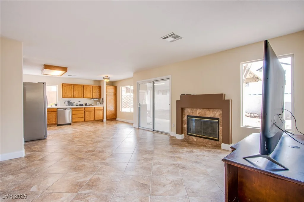 2019 Fallsburg, Henderson, NV 89002
