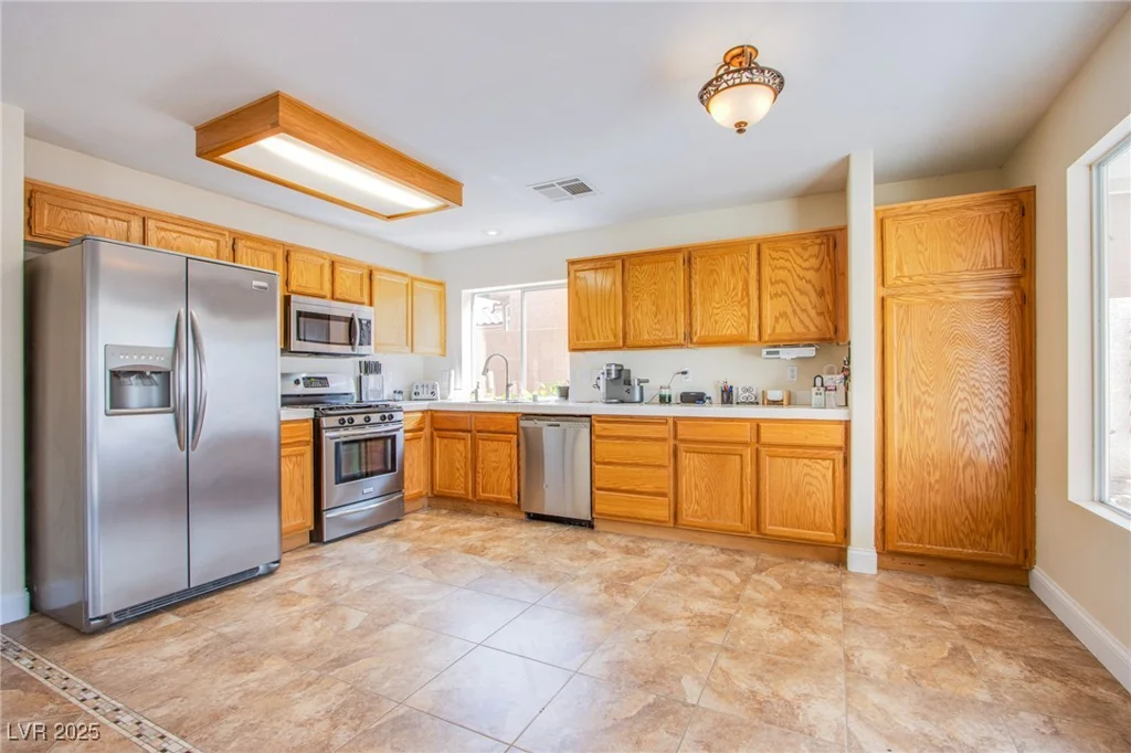2019 Fallsburg, Henderson, NV 89002