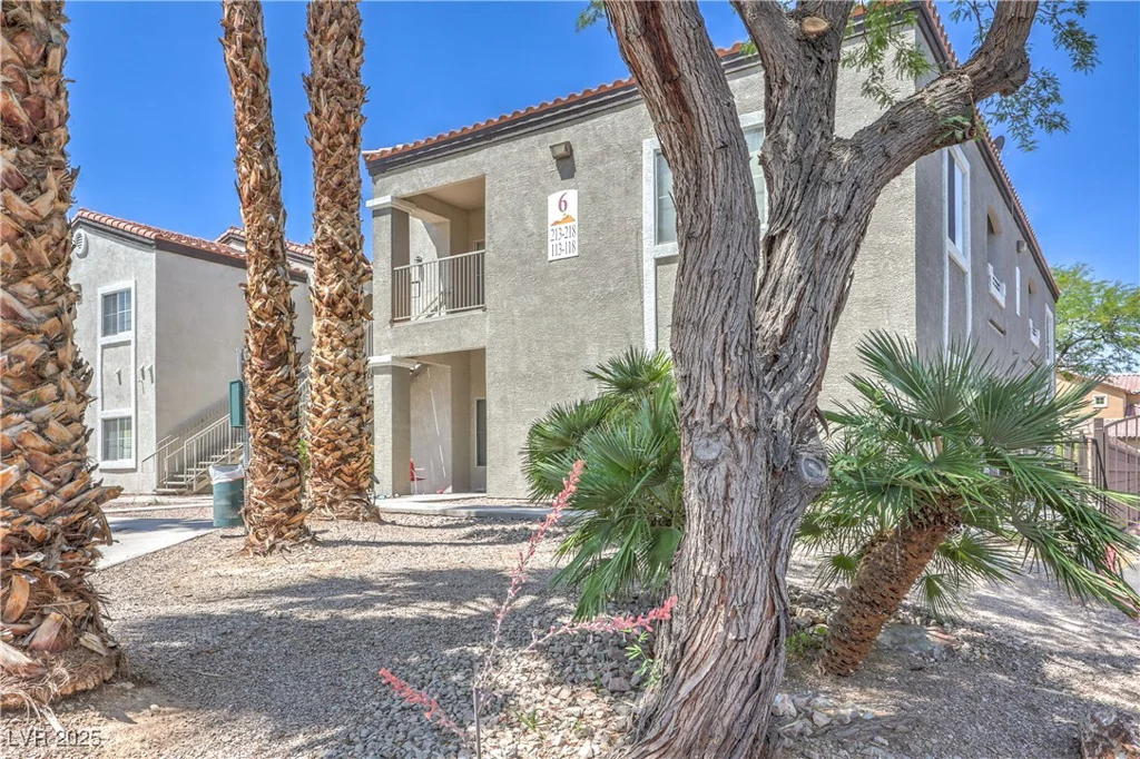 6160 Rumrill, Las Vegas, NV 89113