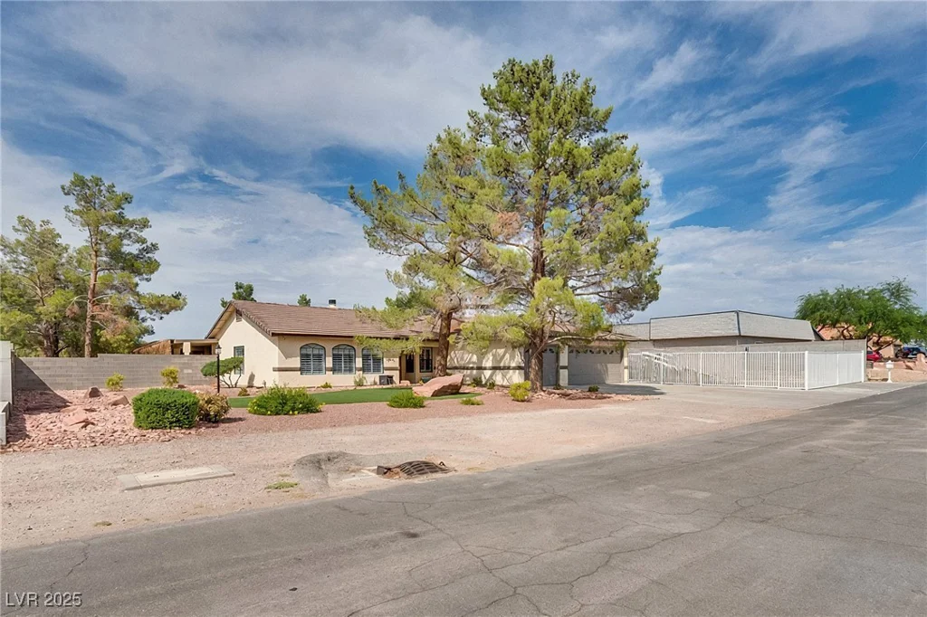 1510 Turf, Henderson, NV 89002