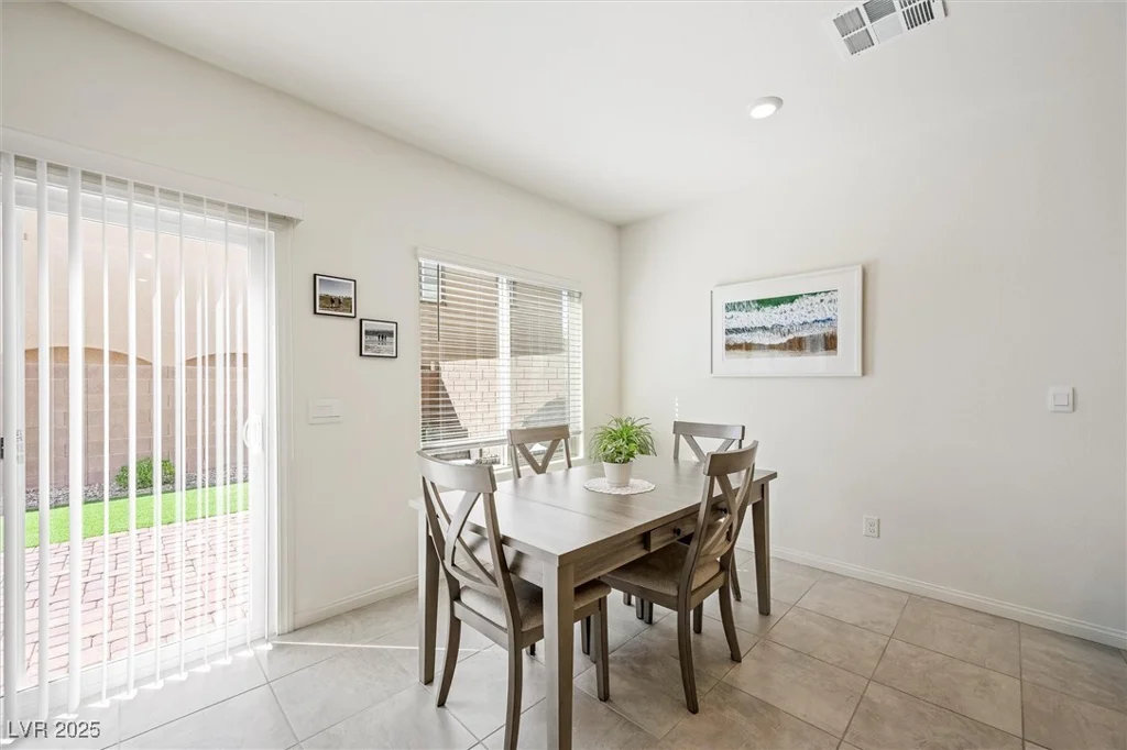 7730 Moore Creek, North Las Vegas, NV 89084