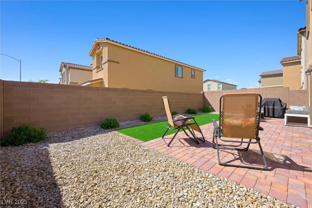 7730 Moore Creek, North Las Vegas, NV 89084
