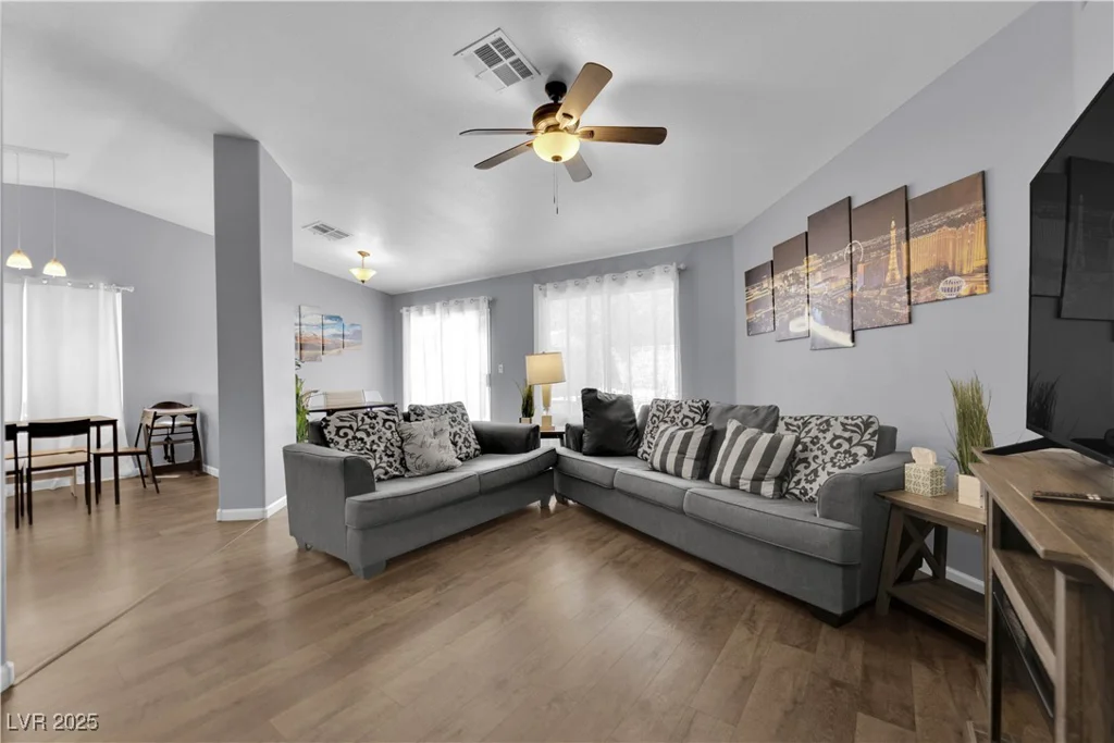 2924 Asher, North Las Vegas, NV 89032