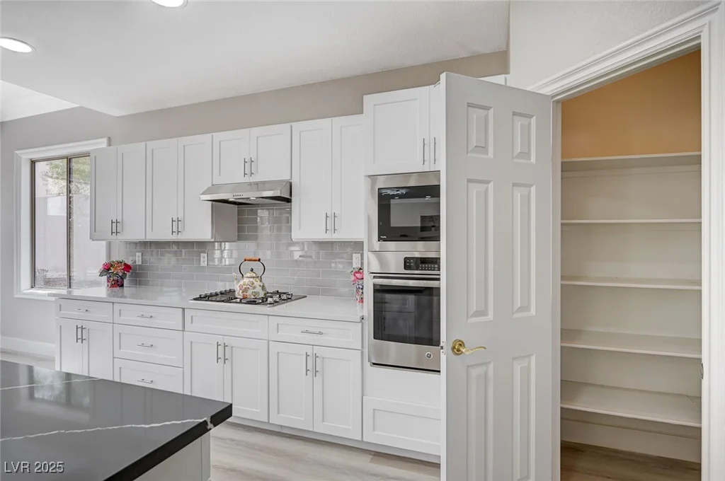 21 Bridal Falls, Las Vegas, NV 89148