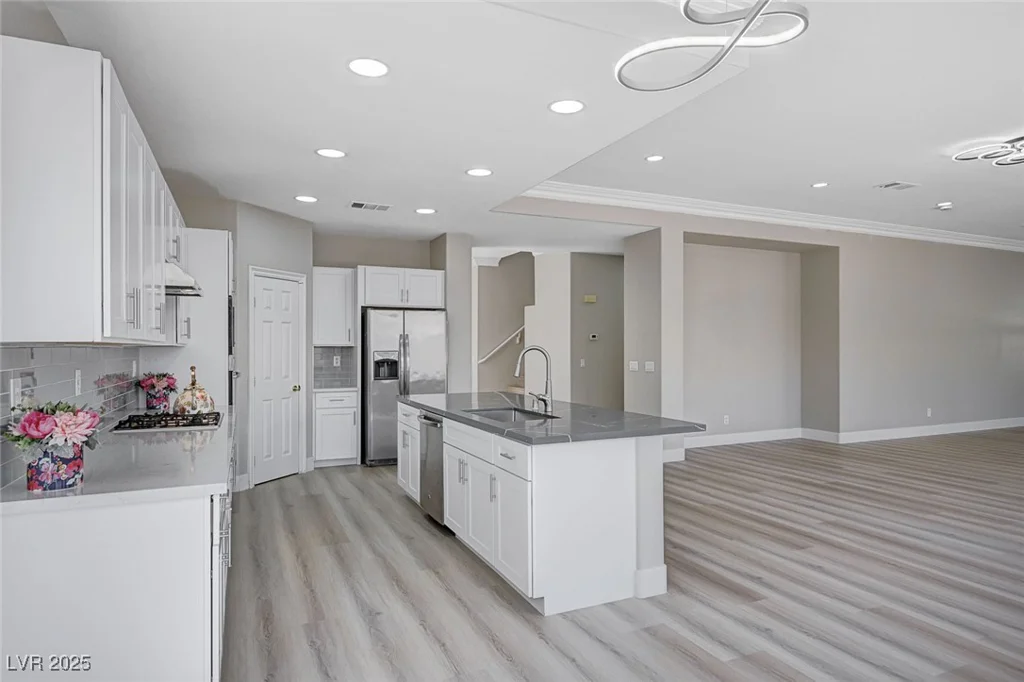 21 Bridal Falls, Las Vegas, NV 89148