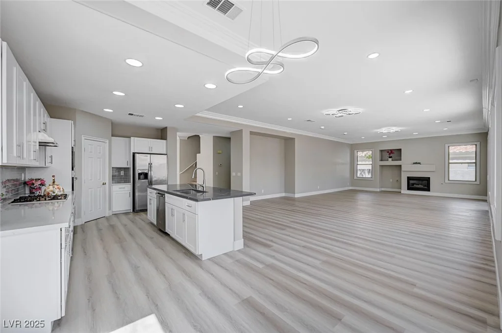 21 Bridal Falls, Las Vegas, NV 89148