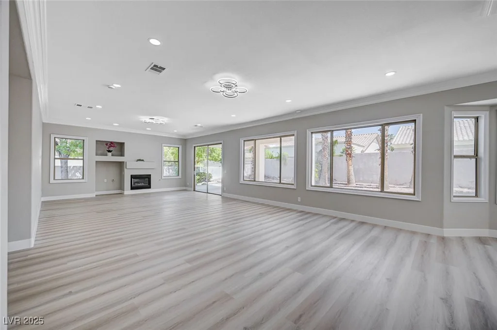 21 Bridal Falls, Las Vegas, NV 89148