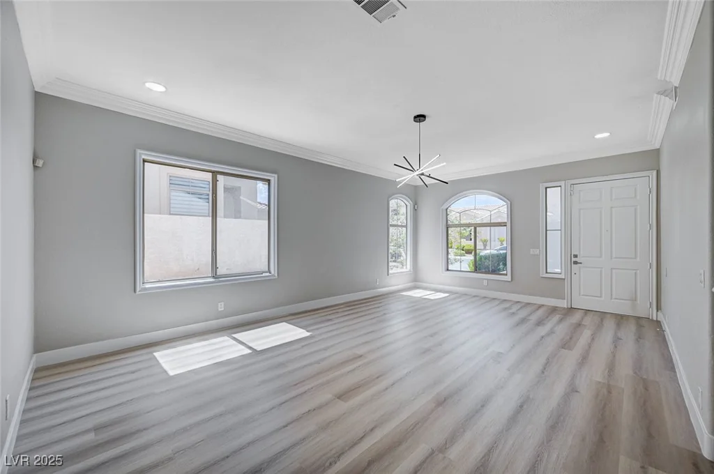 21 Bridal Falls, Las Vegas, NV 89148