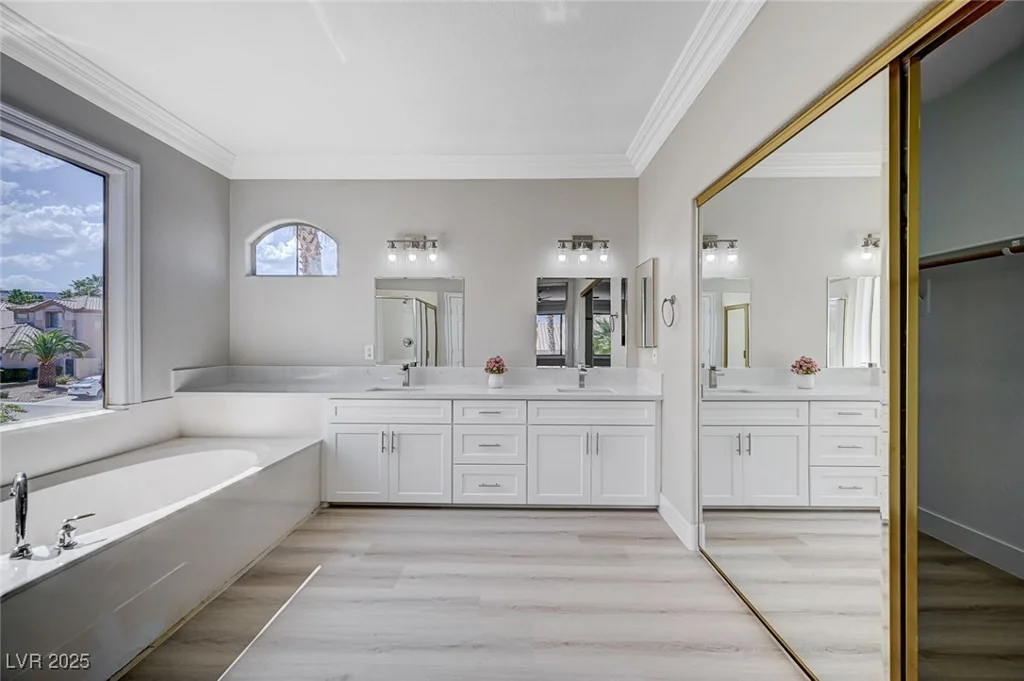 21 Bridal Falls, Las Vegas, NV 89148