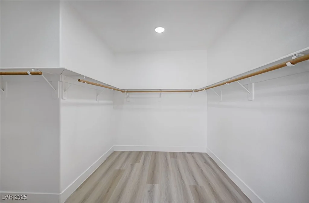 21 Bridal Falls, Las Vegas, NV 89148