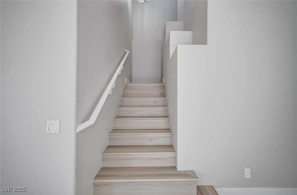 21 Bridal Falls, Las Vegas, NV 89148