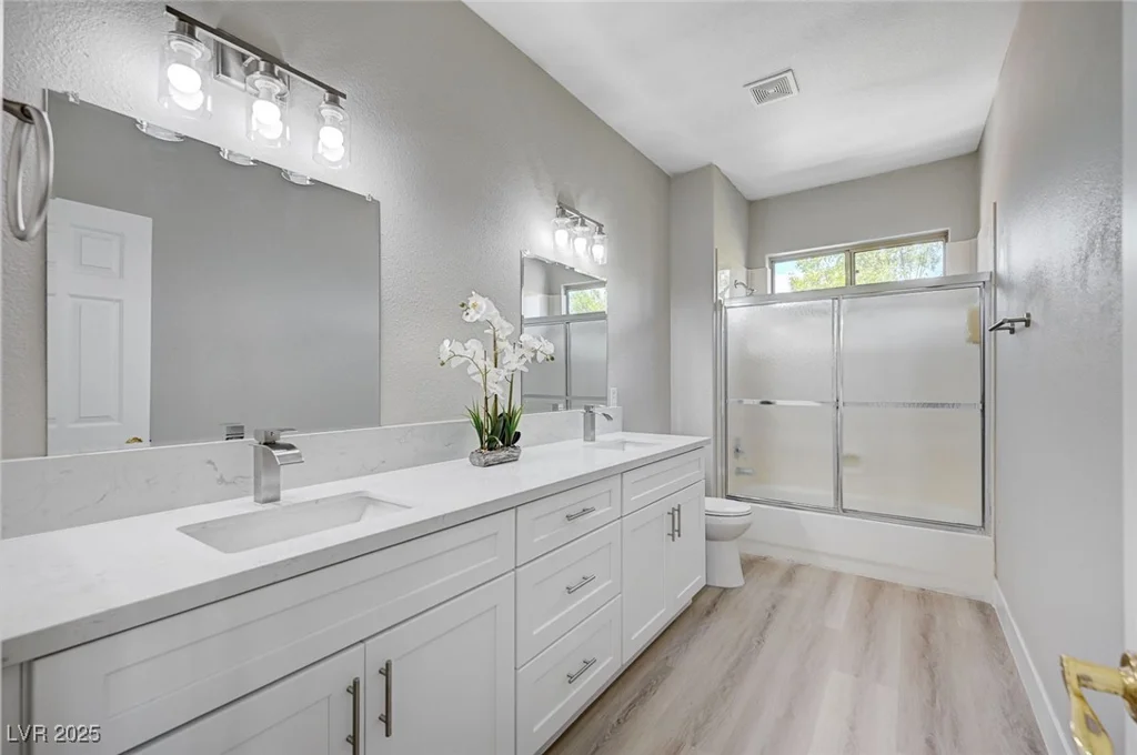 21 Bridal Falls, Las Vegas, NV 89148