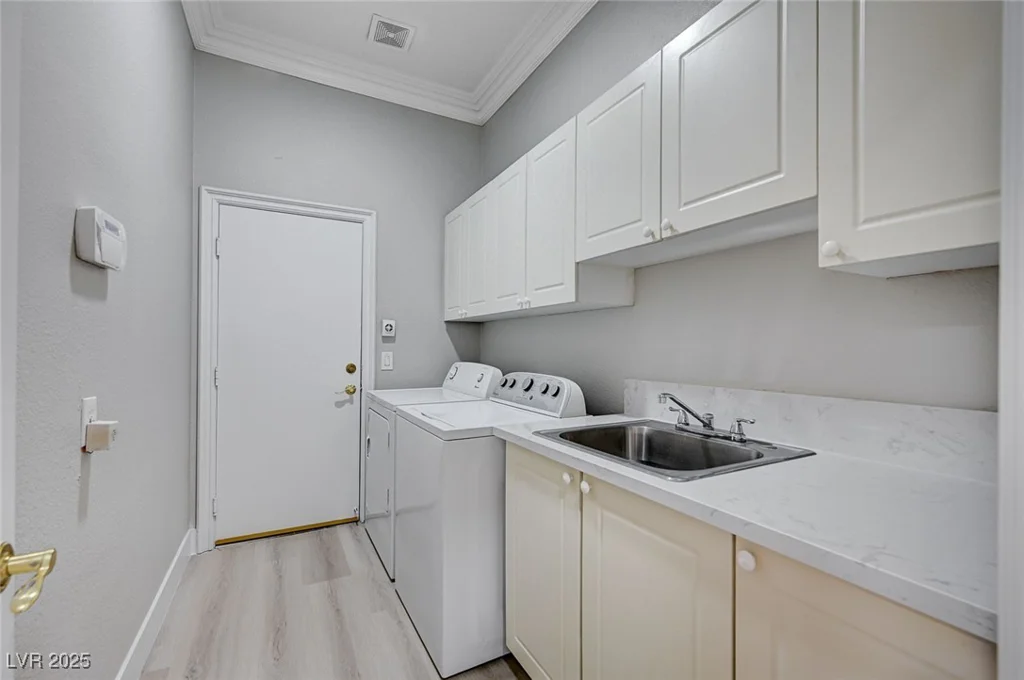 21 Bridal Falls, Las Vegas, NV 89148