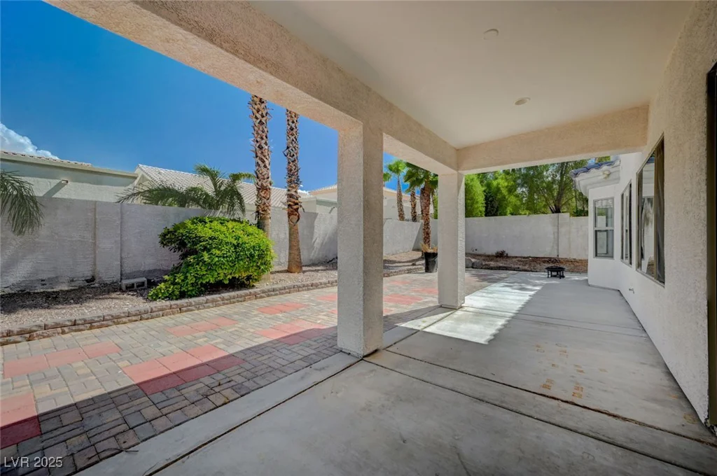 21 Bridal Falls, Las Vegas, NV 89148