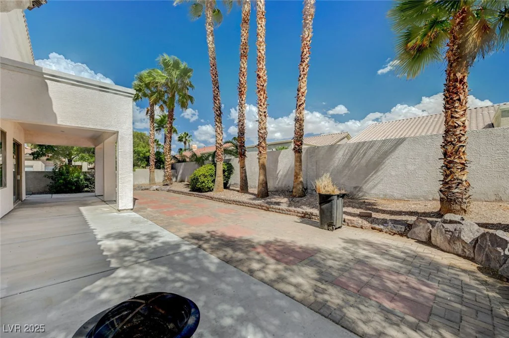 21 Bridal Falls, Las Vegas, NV 89148