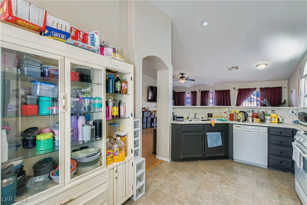 4628 Gleaming Meadows, North Las Vegas, NV 89031