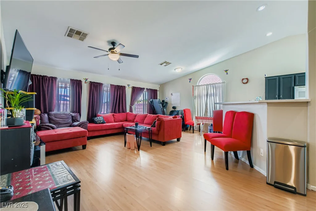 4628 Gleaming Meadows, North Las Vegas, NV 89031