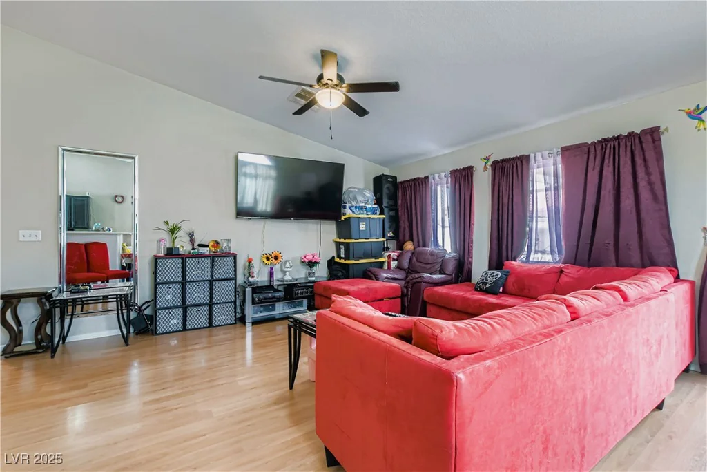 4628 Gleaming Meadows, North Las Vegas, NV 89031