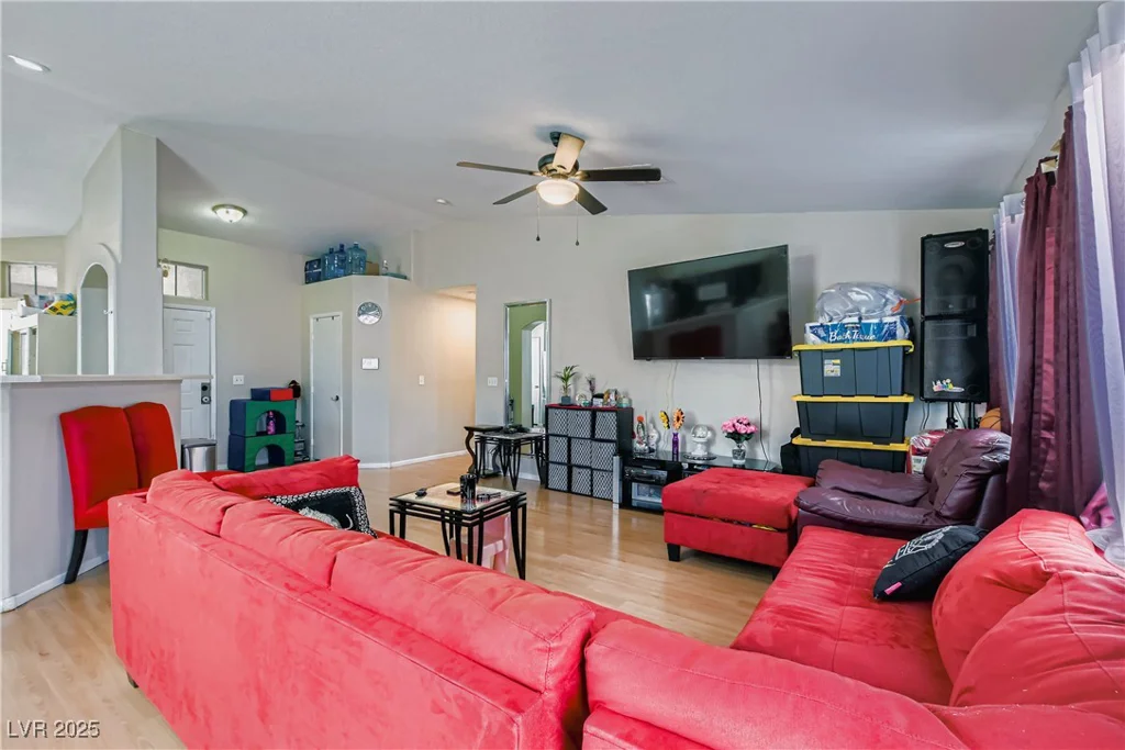 4628 Gleaming Meadows, North Las Vegas, NV 89031