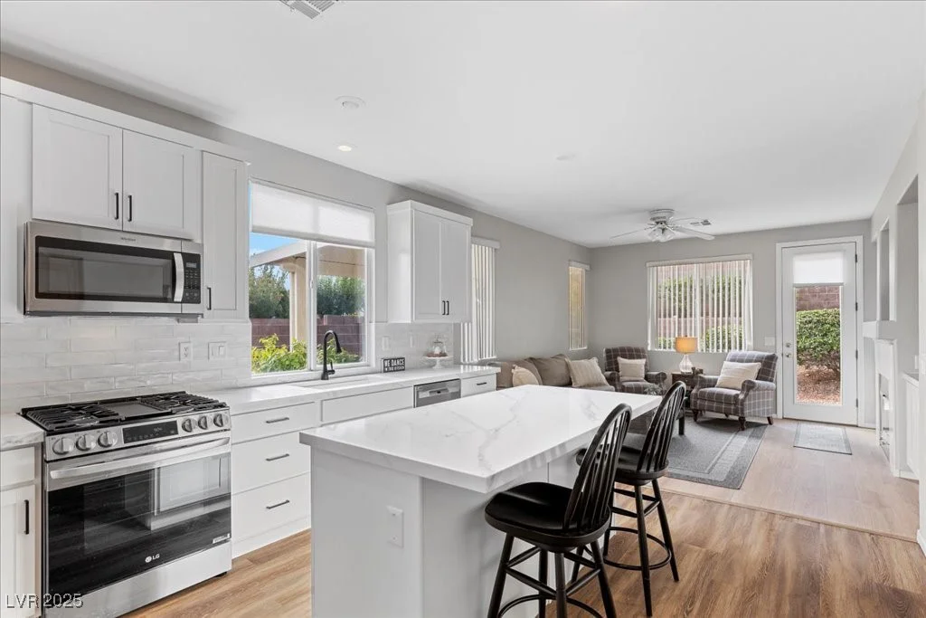 10301 George Hart, Las Vegas, NV 89129