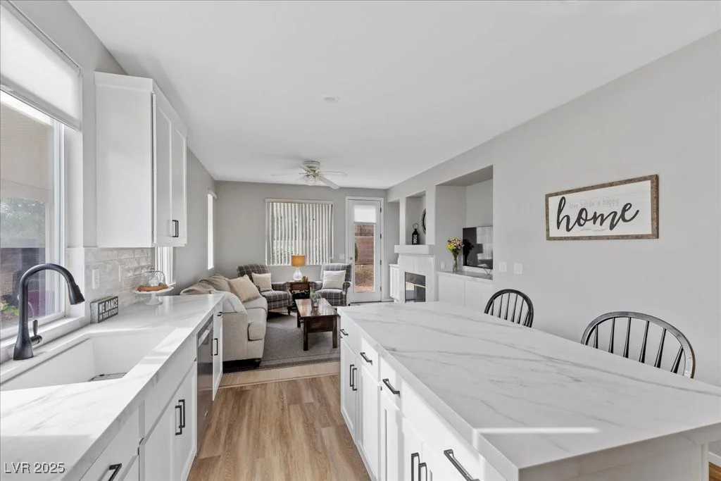 10301 George Hart, Las Vegas, NV 89129