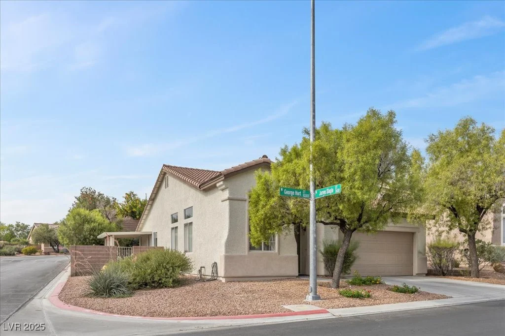 10301 George Hart, Las Vegas, NV 89129