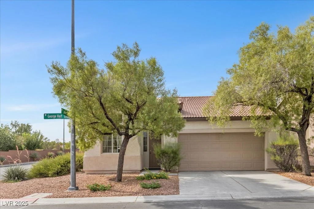 10301 George Hart, Las Vegas, NV 89129