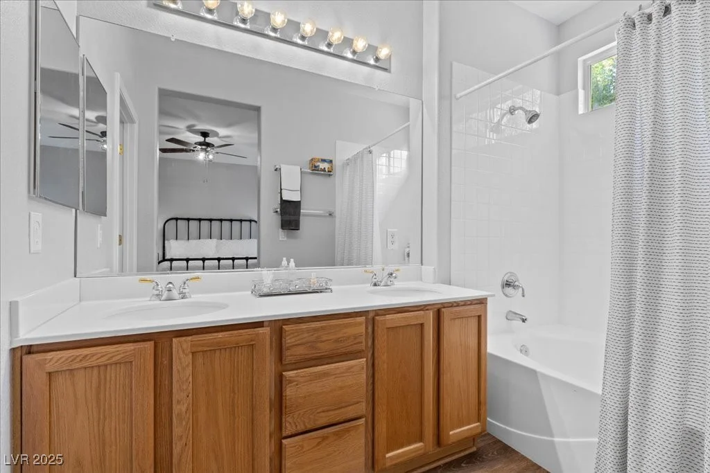 10301 George Hart, Las Vegas, NV 89129