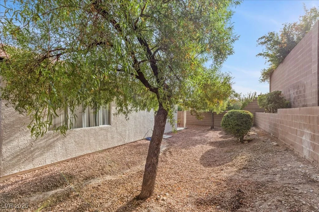 10301 George Hart, Las Vegas, NV 89129