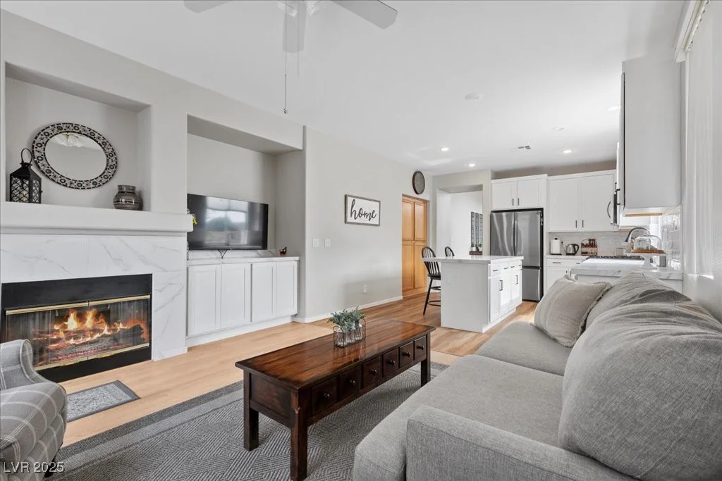 10301 George Hart, Las Vegas, NV 89129