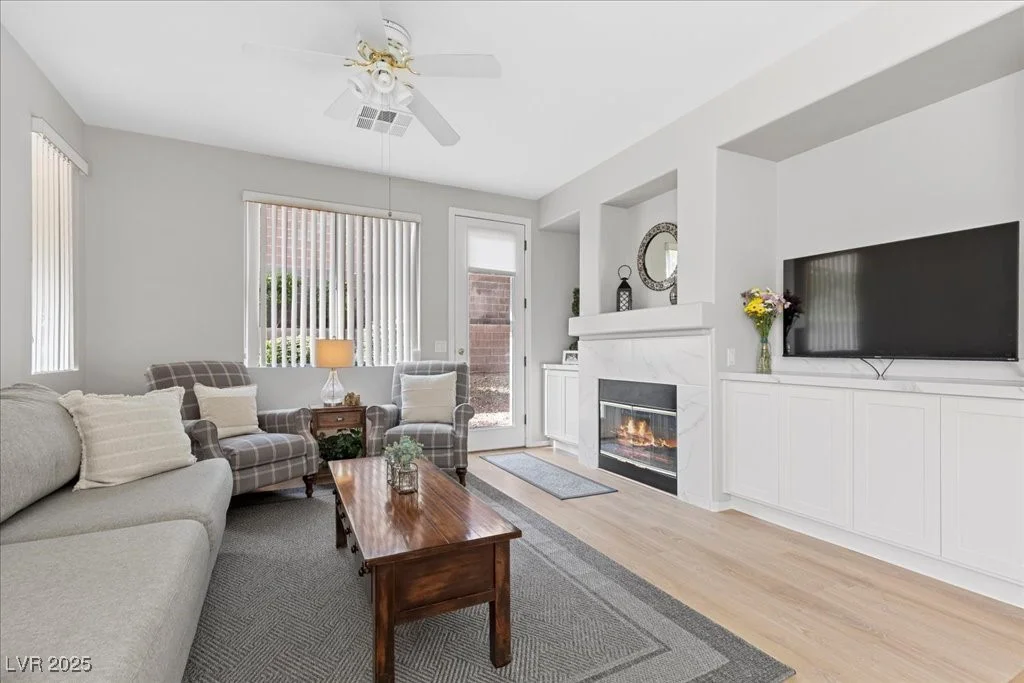 10301 George Hart, Las Vegas, NV 89129