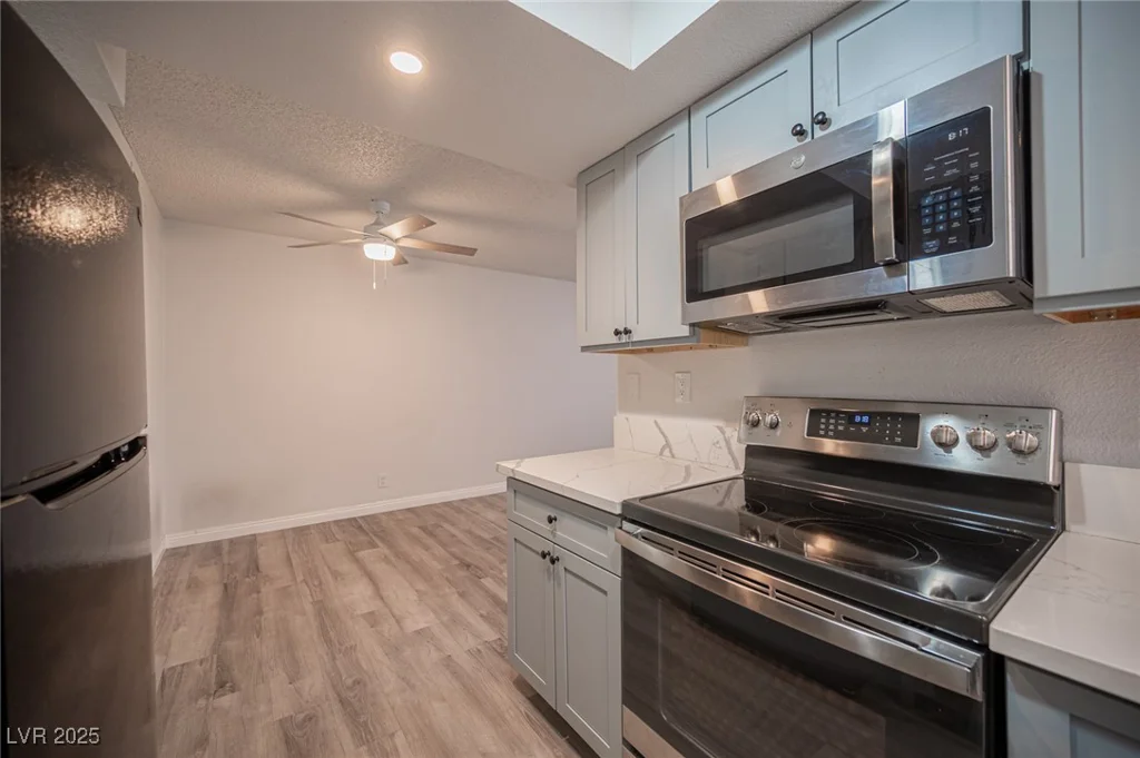 2430 Old Forge, Las Vegas, NV 89121