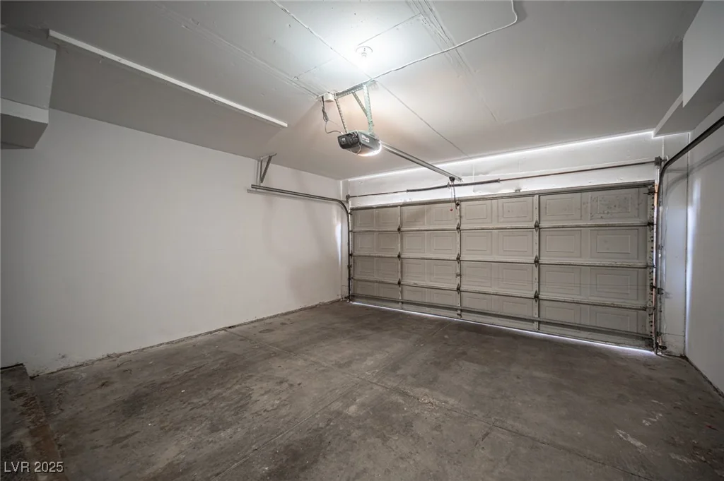 2430 Old Forge, Las Vegas, NV 89121