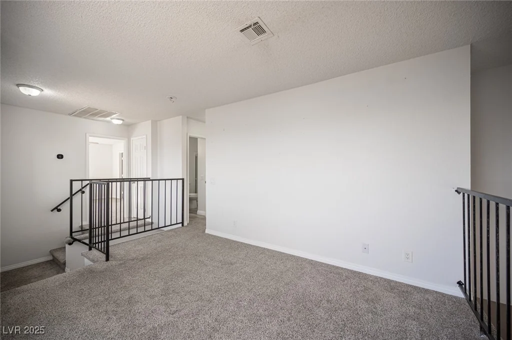2430 Old Forge, Las Vegas, NV 89121
