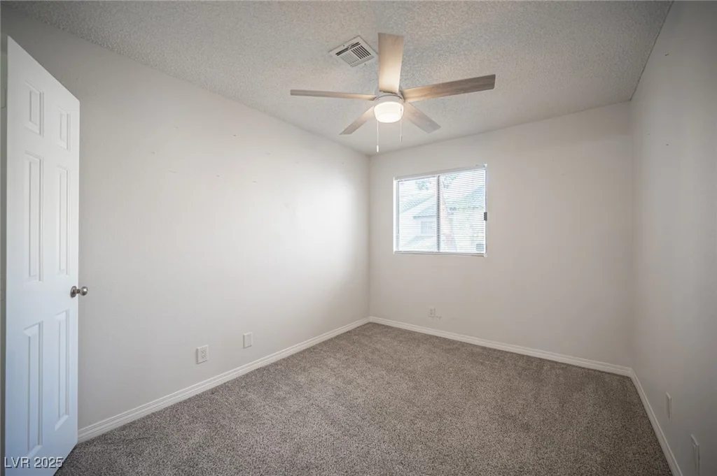 2430 Old Forge, Las Vegas, NV 89121