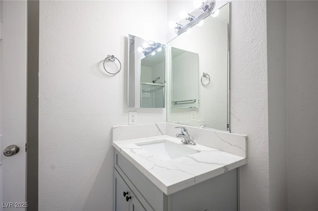 2430 Old Forge, Las Vegas, NV 89121