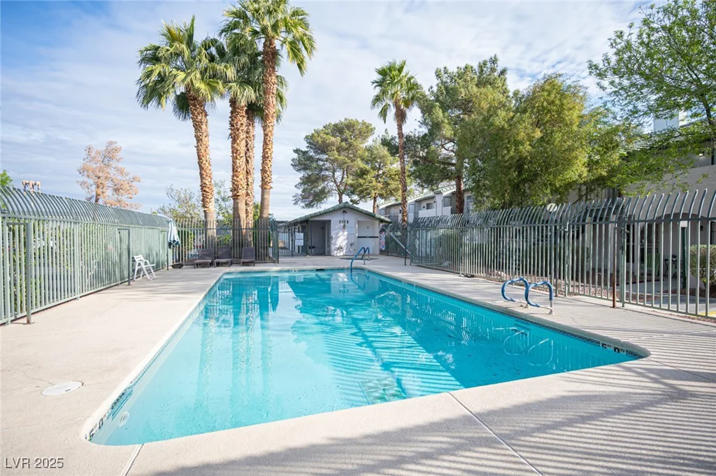 2430 Old Forge, Las Vegas, NV 89121