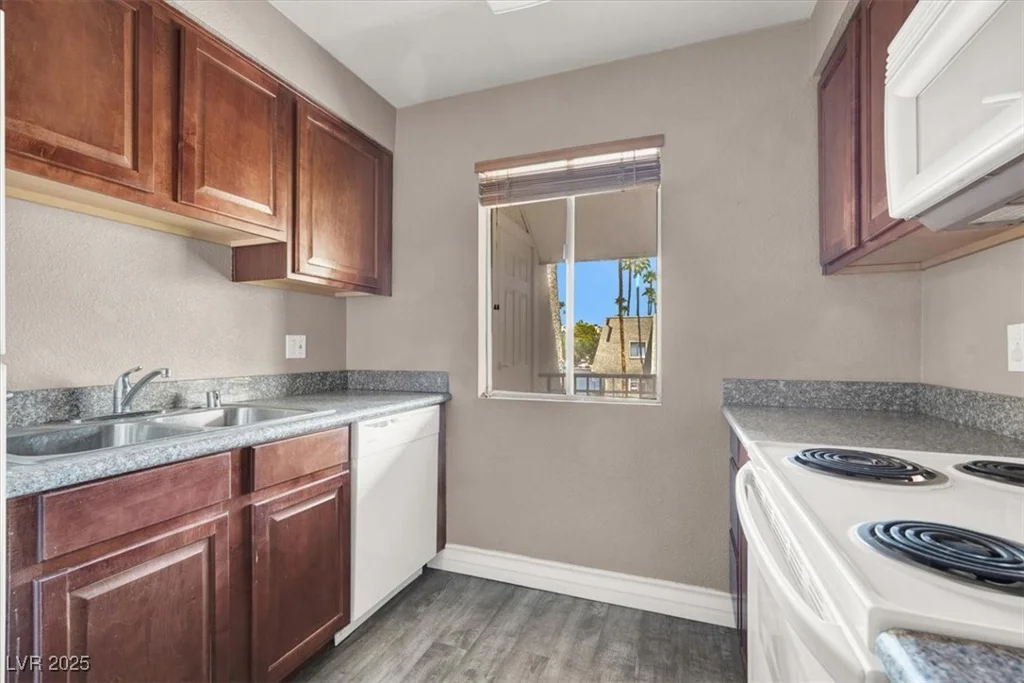 4400 Sandy River, Las Vegas, NV 89103
